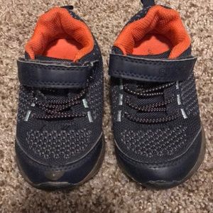 carters sneakers size 6